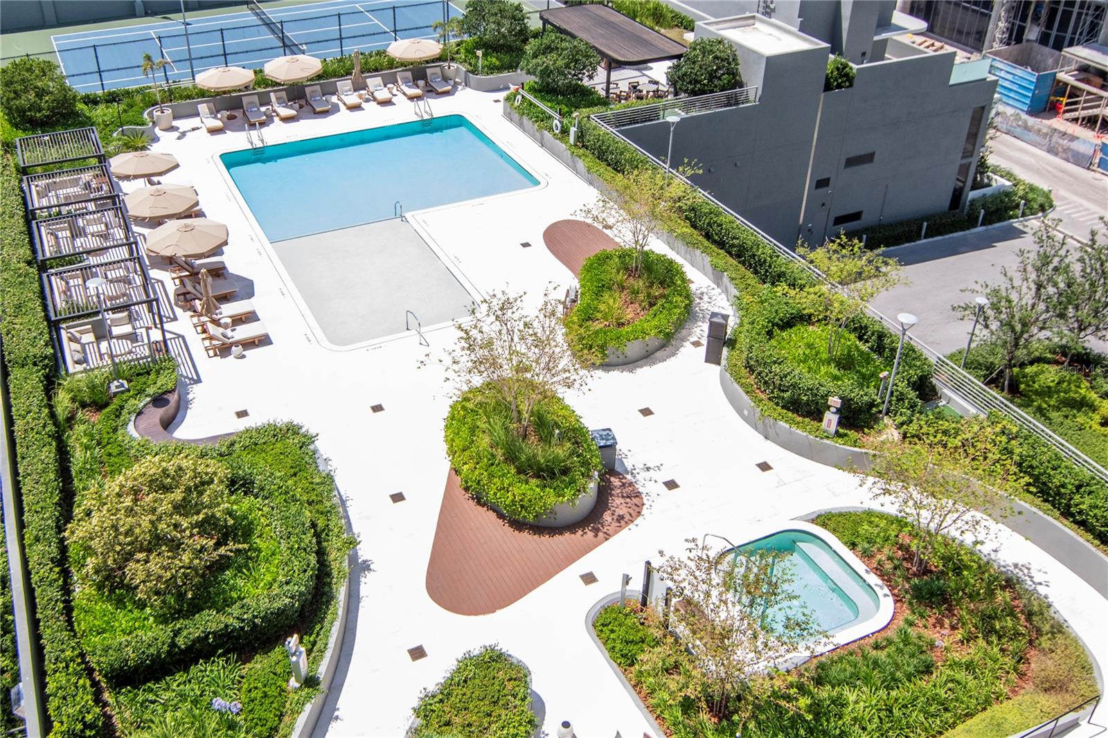 Image 50 of 100 For 2912 Santiago Street 804