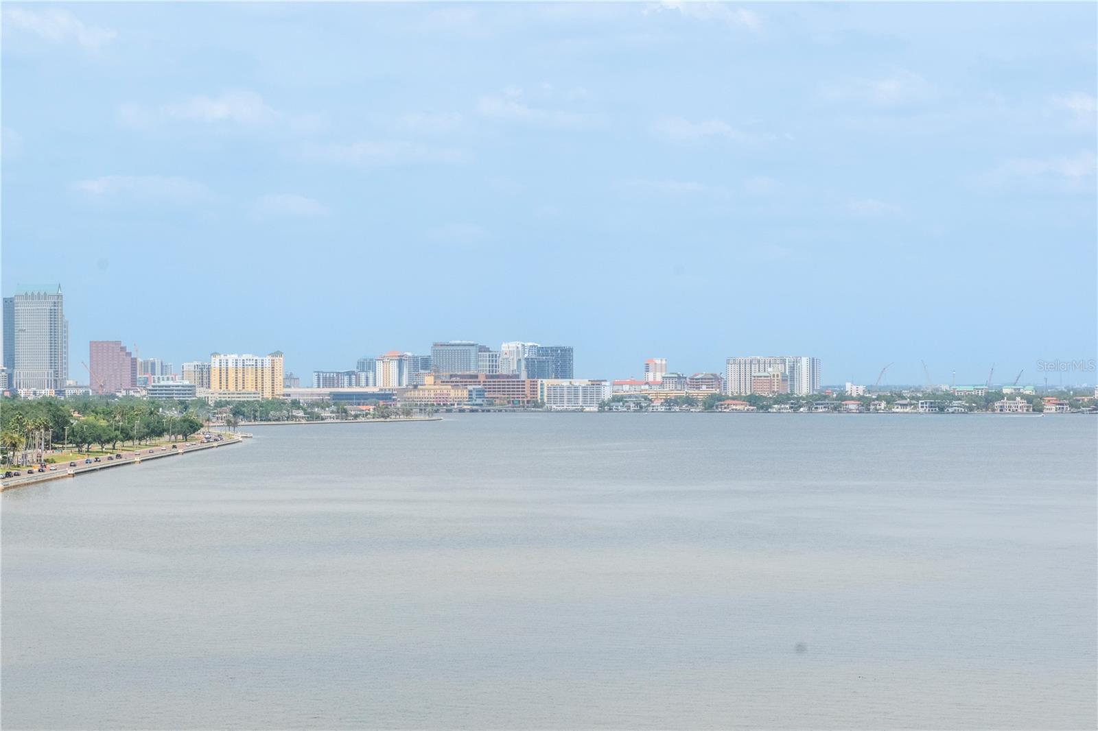 Image 61 of 100 For 2912 Santiago Street 804