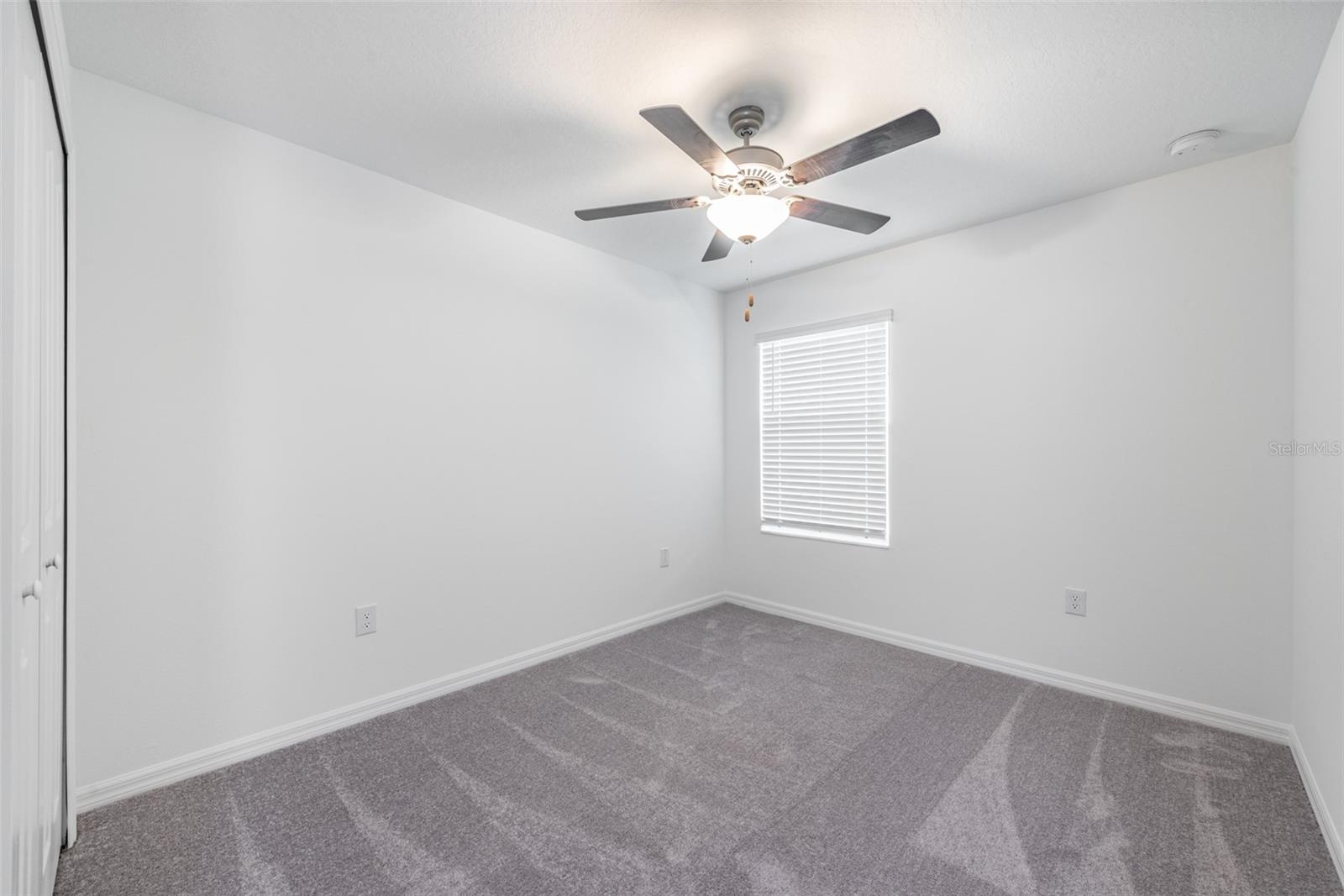 Image 15 of 29 For 14348 Editors Note Street