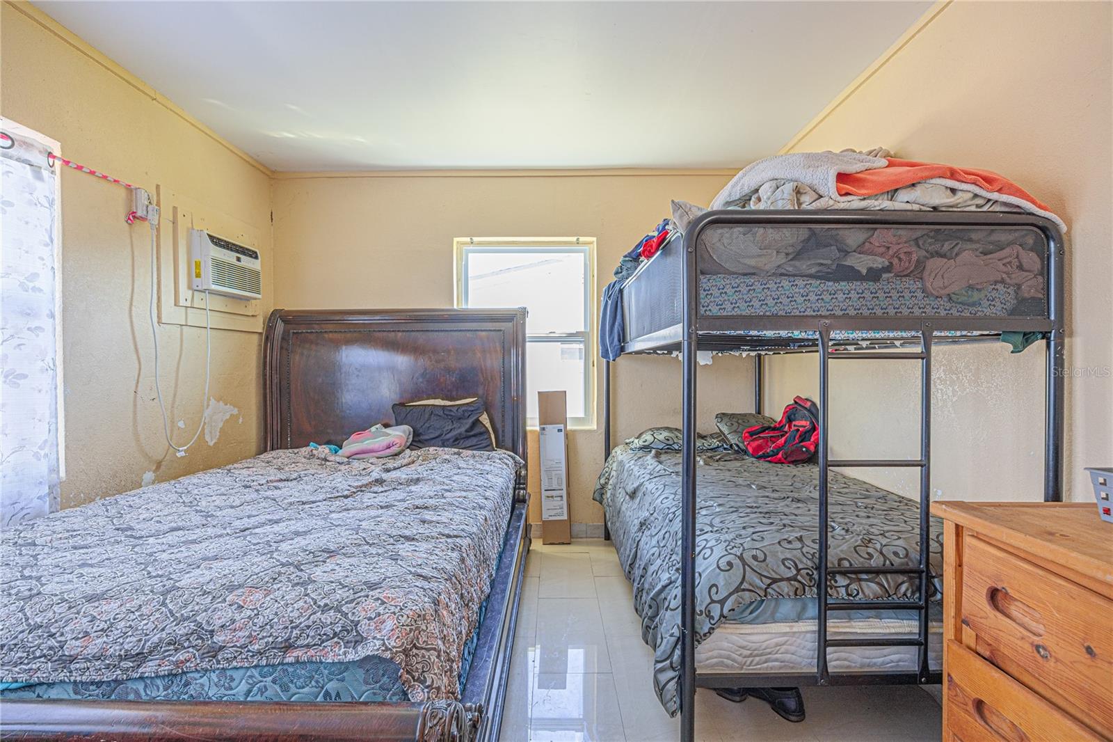 Image 4 of 16 For 646 Bayberry Drive