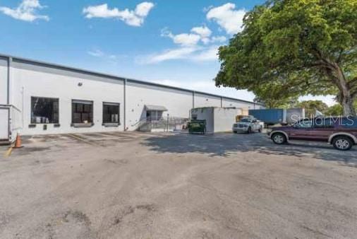 Image 3 of 3 For 4760 165th Street 1