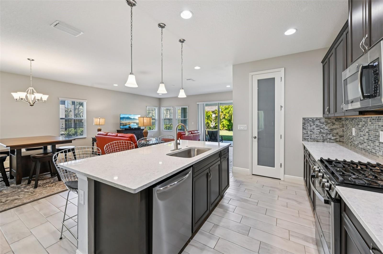 Image 10 of 36 For 7404 Futura Place