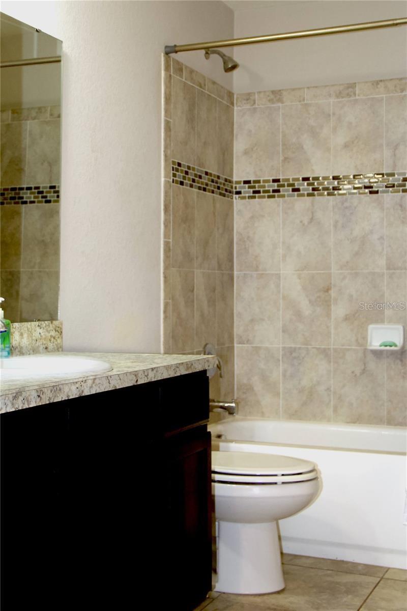 Image 4 of 26 For 27515 Desert Willow Way