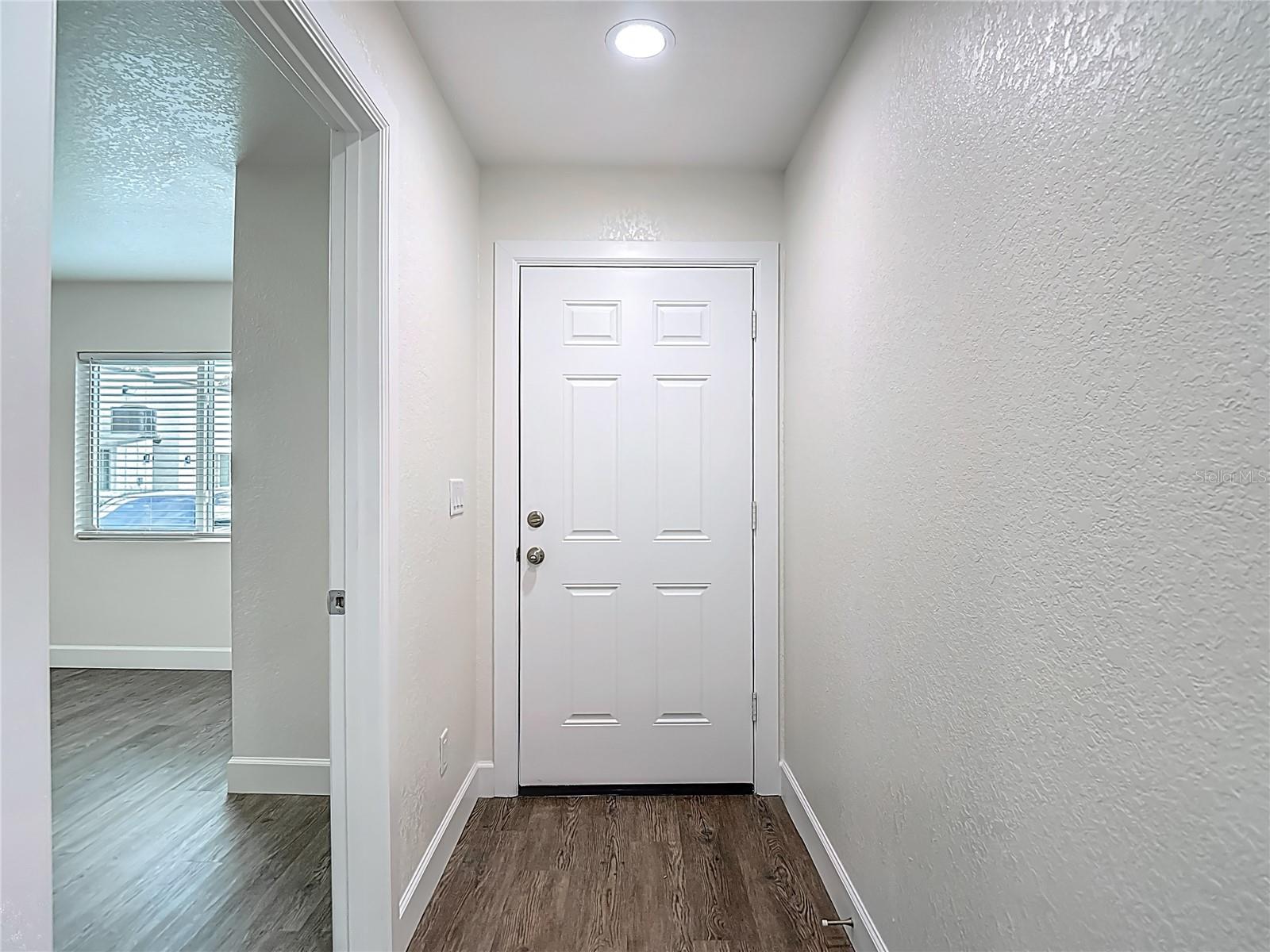 Image 9 of 77 For 401 Boyer Street 2