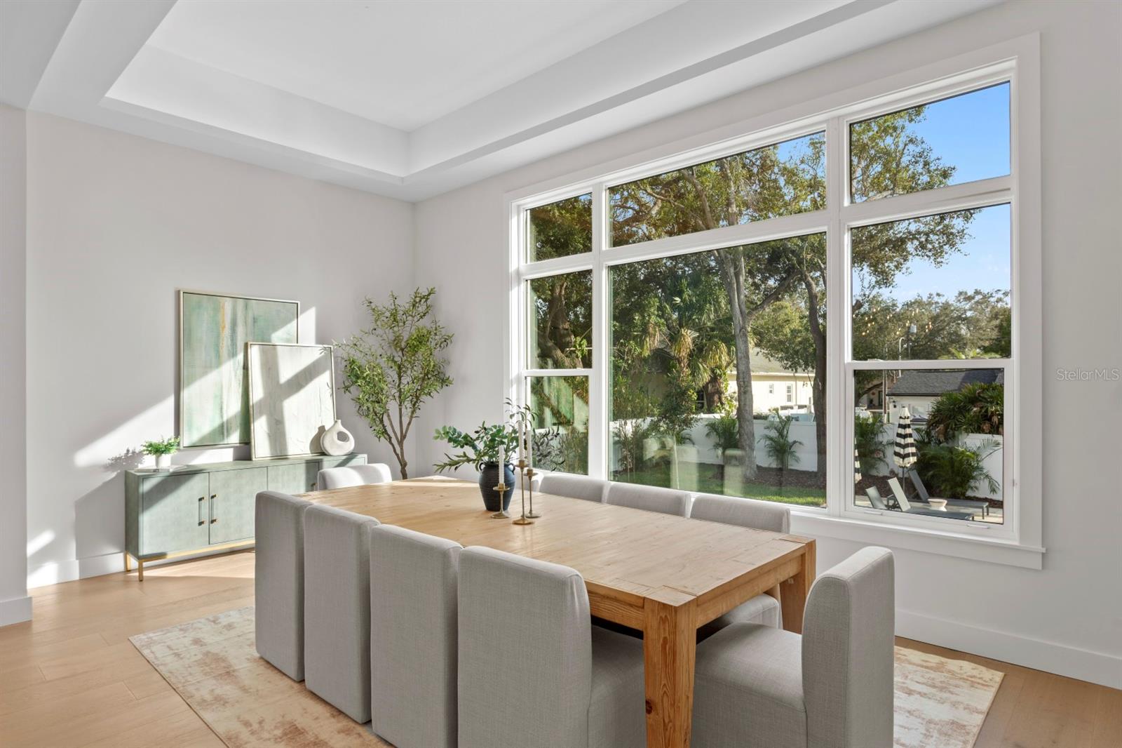 Image 18 of 72 For 4624 San Jose Street