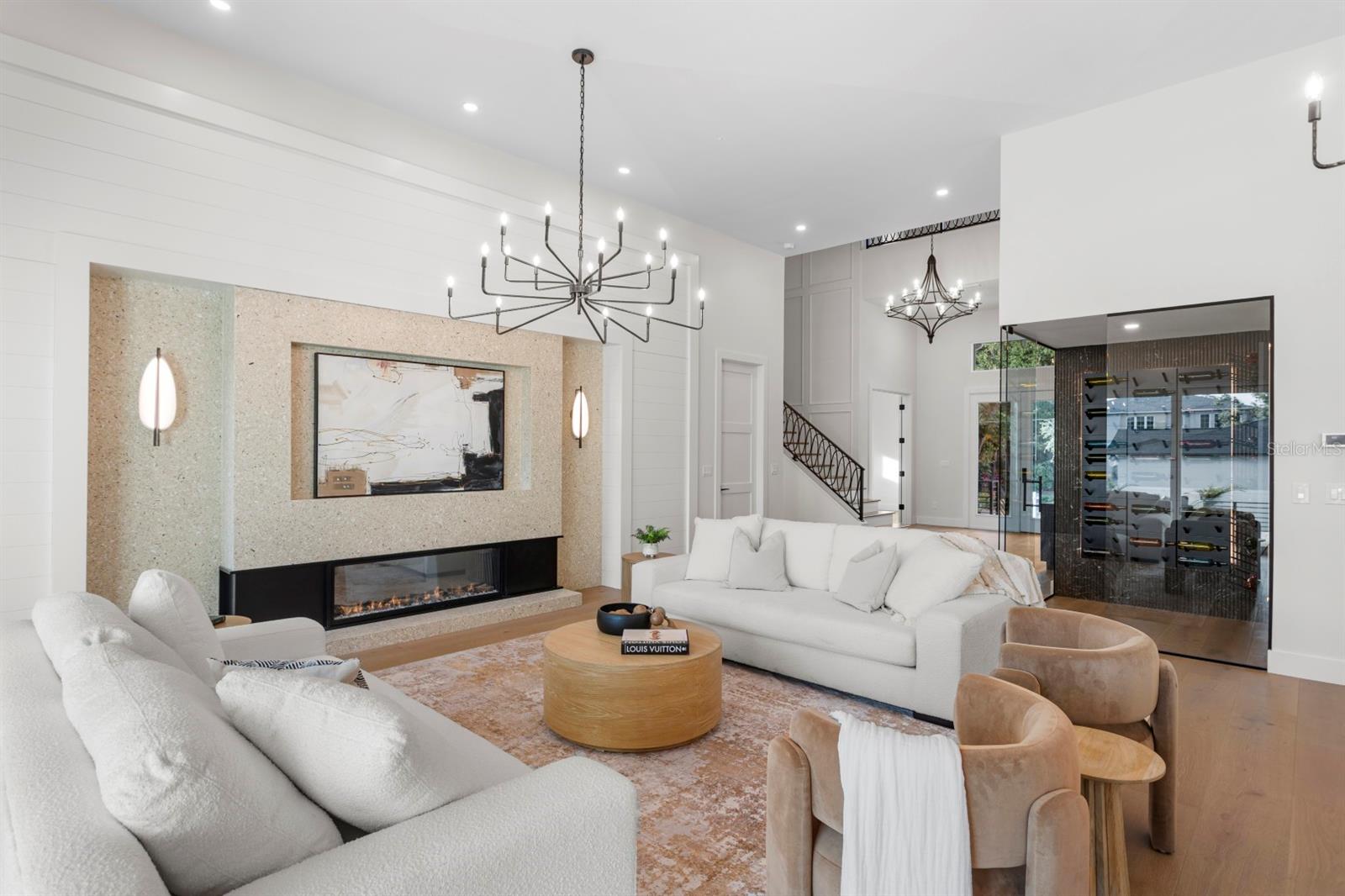 Image 19 of 72 For 4624 San Jose Street