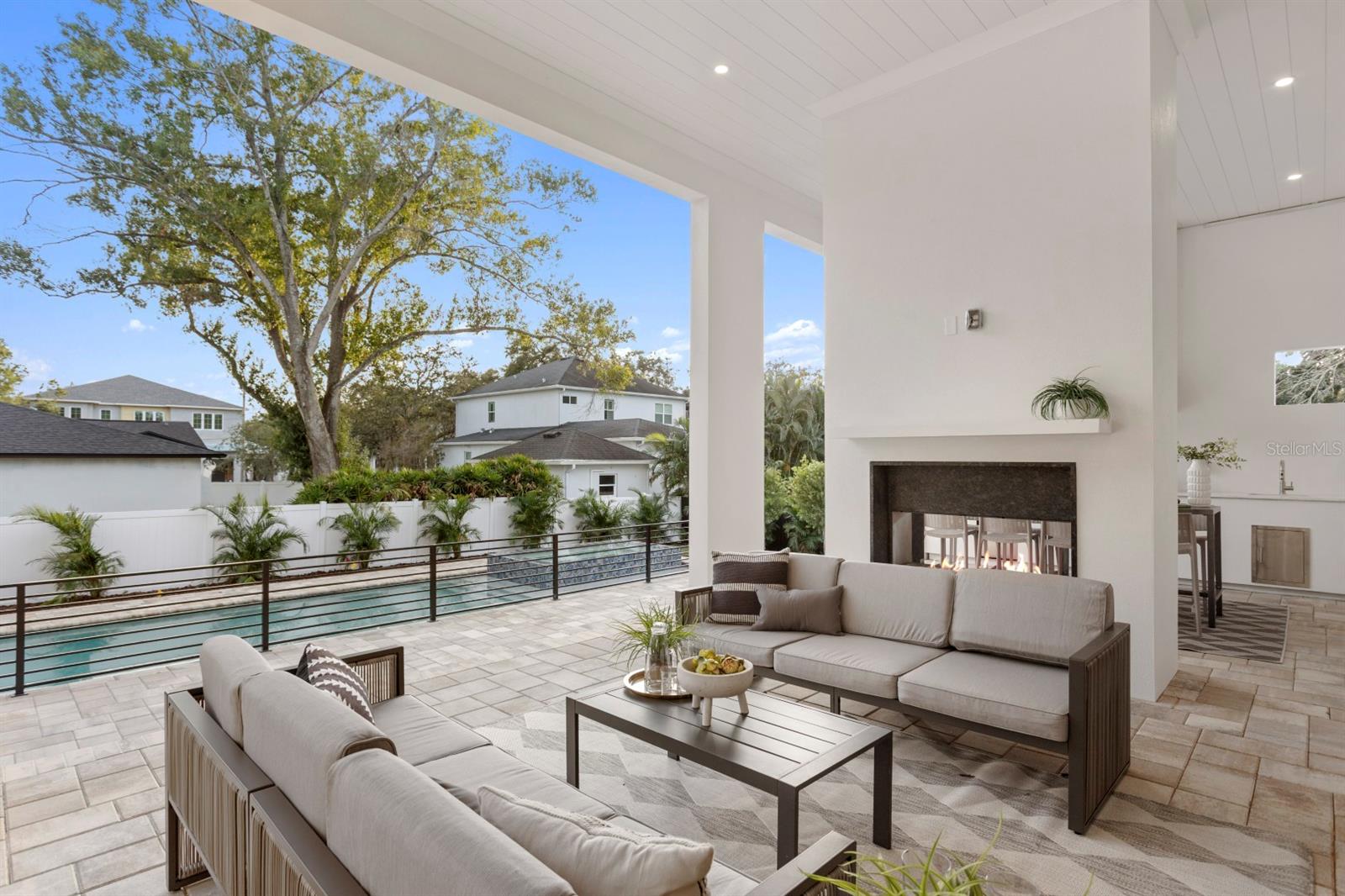 Image 24 of 72 For 4624 San Jose Street