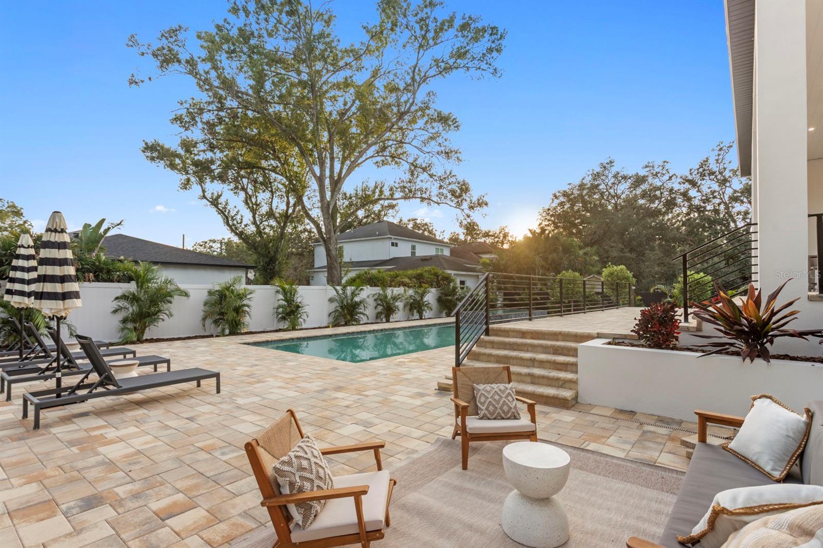 Image 27 of 72 For 4624 San Jose Street