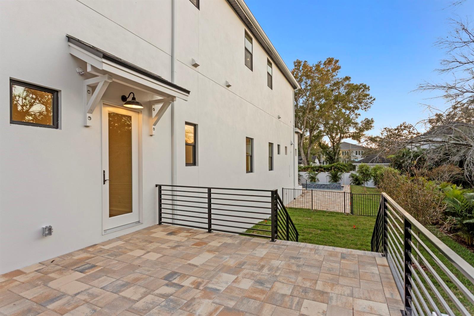 Image 29 of 72 For 4624 San Jose Street