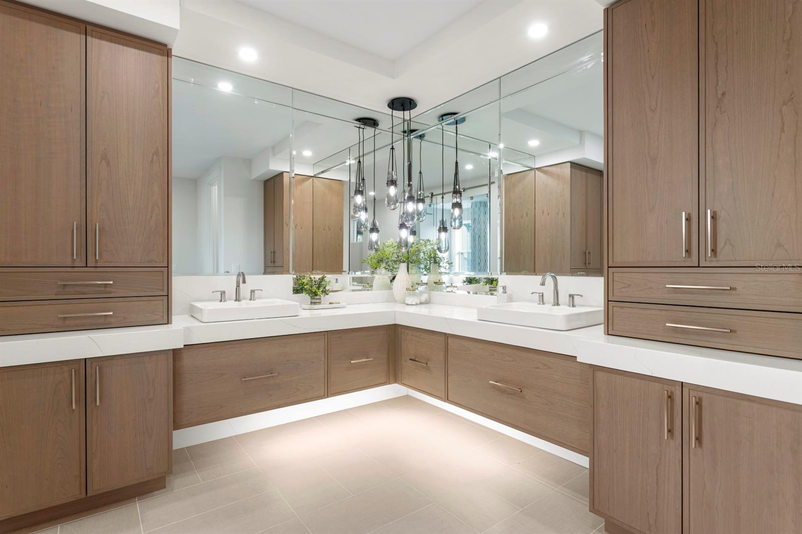 Image 35 of 72 For 4624 San Jose Street