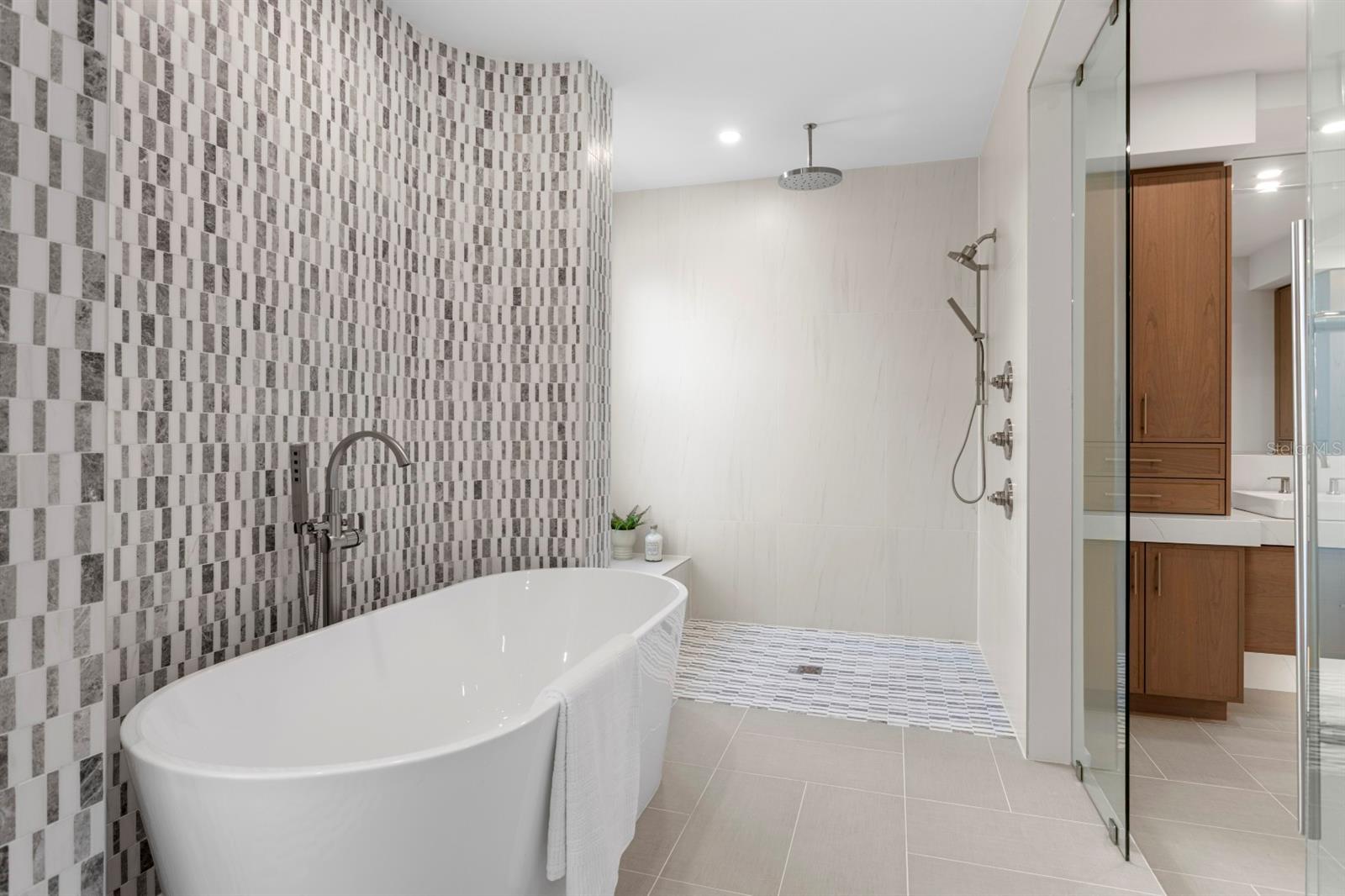 Image 39 of 72 For 4624 San Jose Street