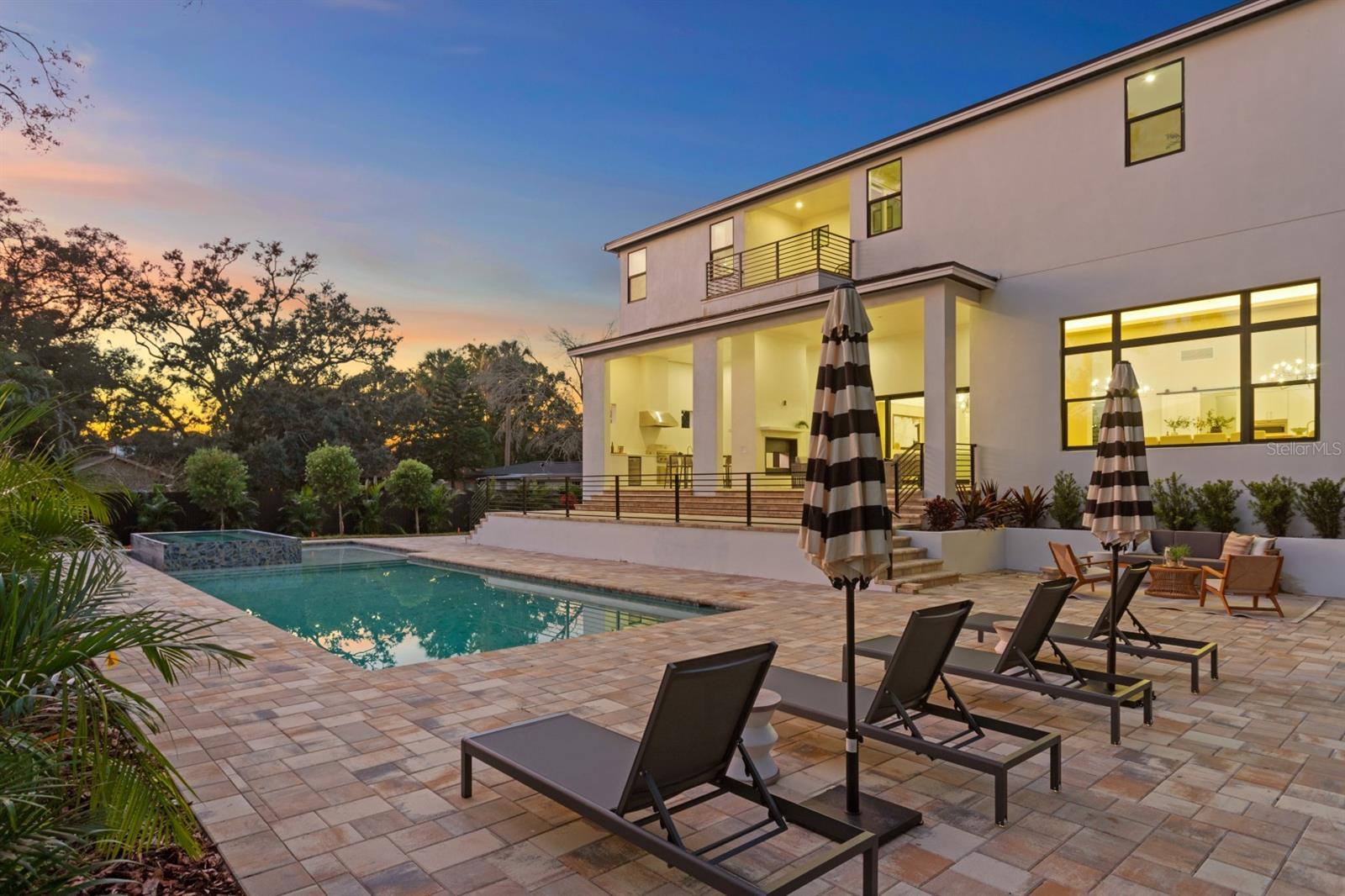 Image 4 of 72 For 4624 San Jose Street