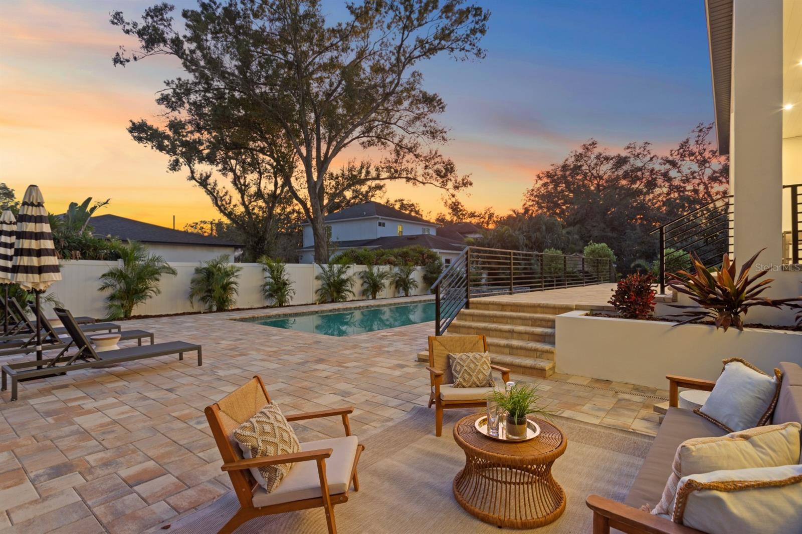 Image 52 of 72 For 4624 San Jose Street