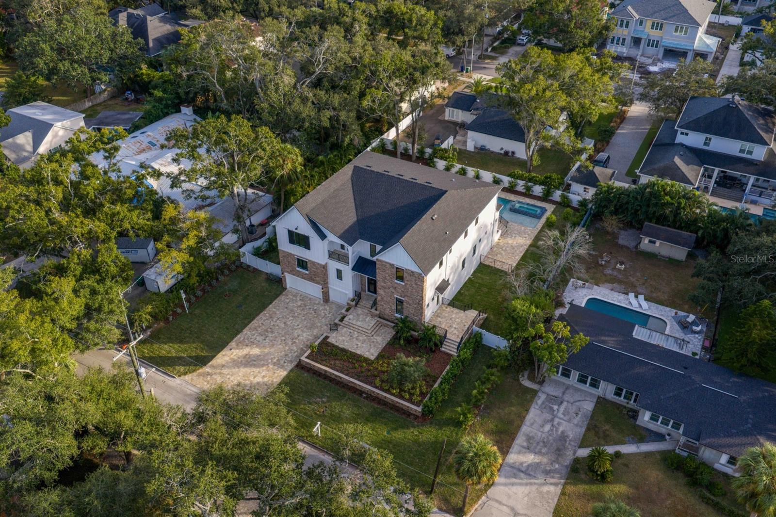 Image 69 of 72 For 4624 San Jose Street