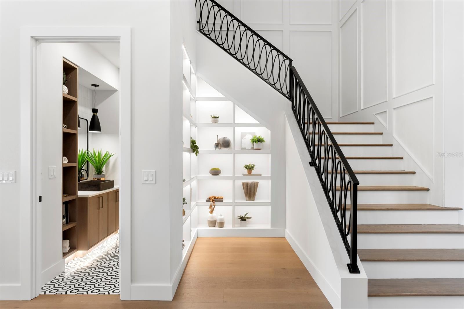 Image 8 of 72 For 4624 San Jose Street