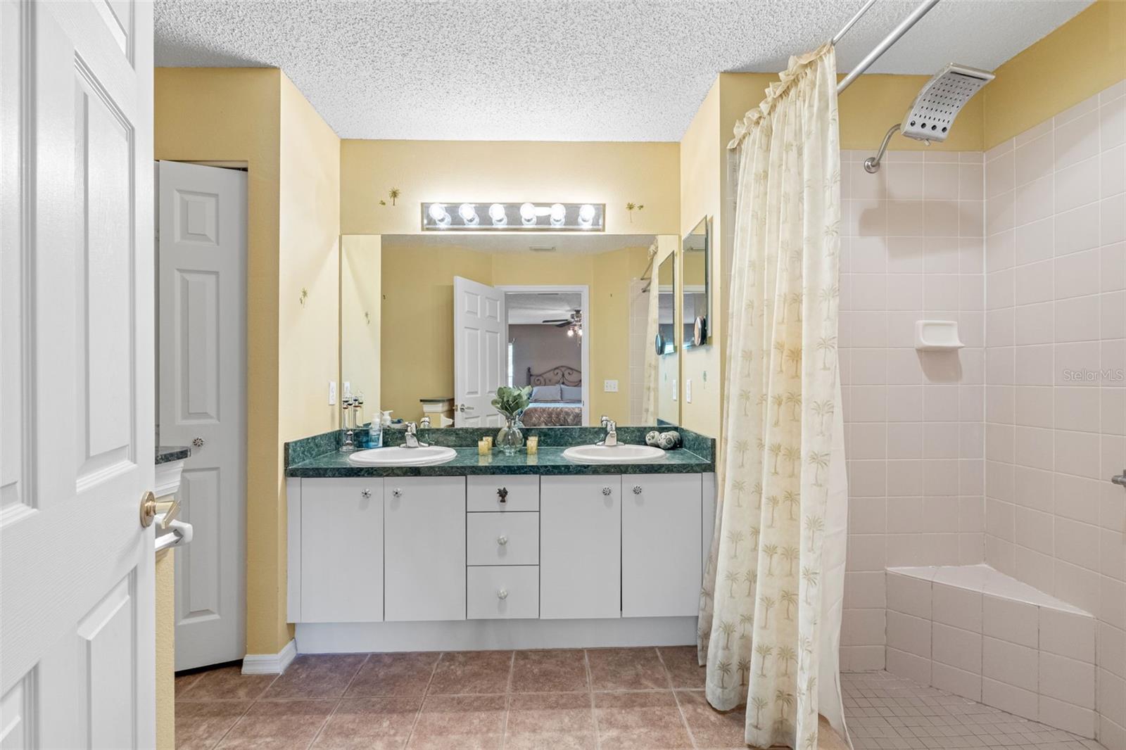 Image 10 of 52 For 18534 Bent Pine Drive