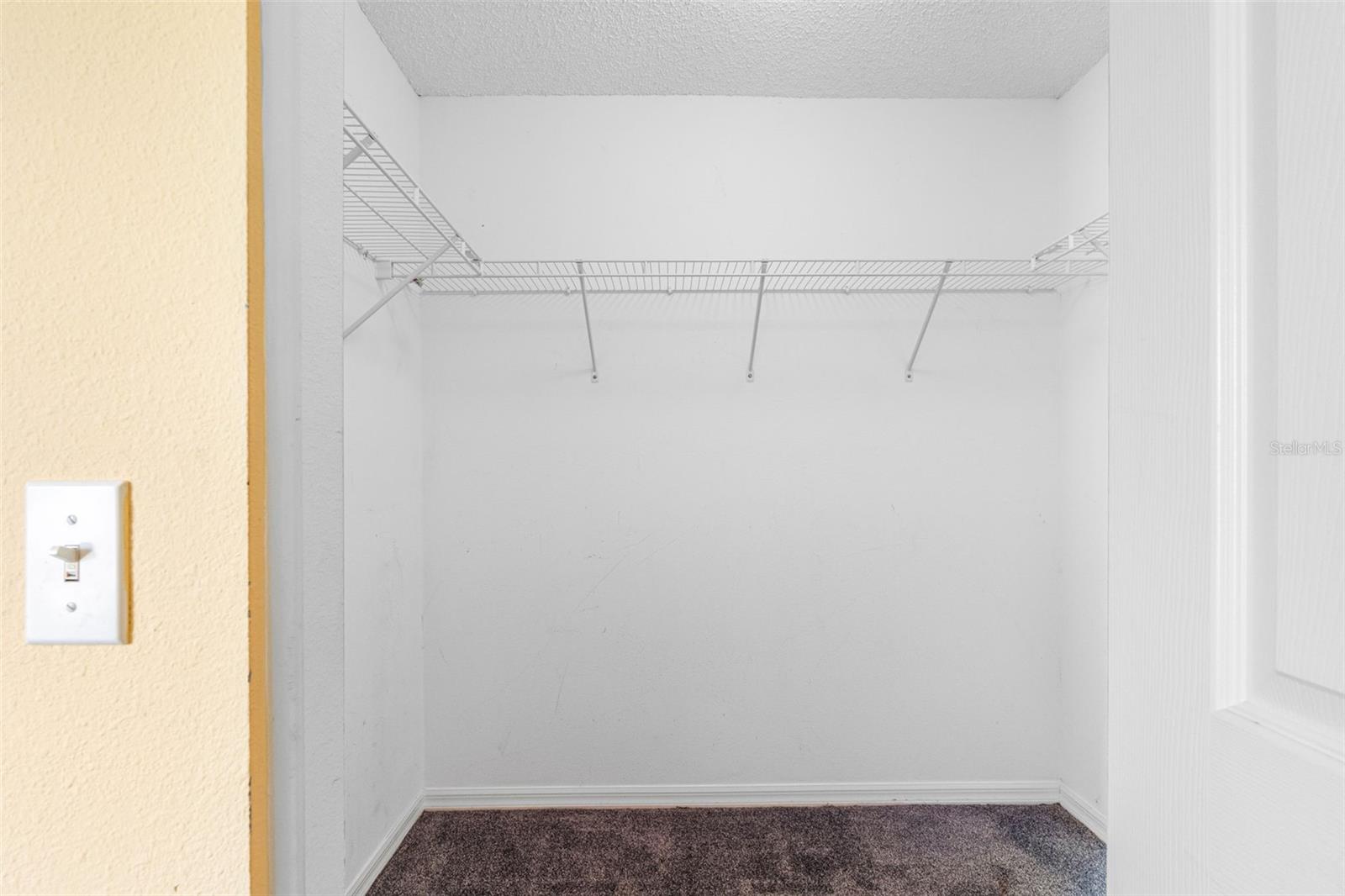 Image 29 of 52 For 18534 Bent Pine Drive