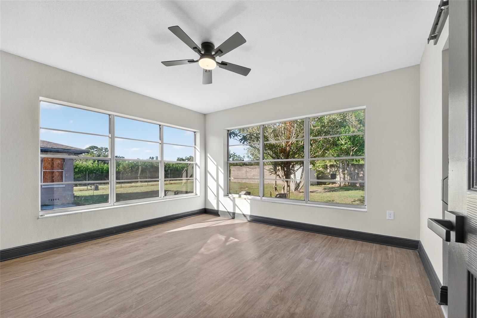 Image 18 of 48 For 2401 42nd Street S