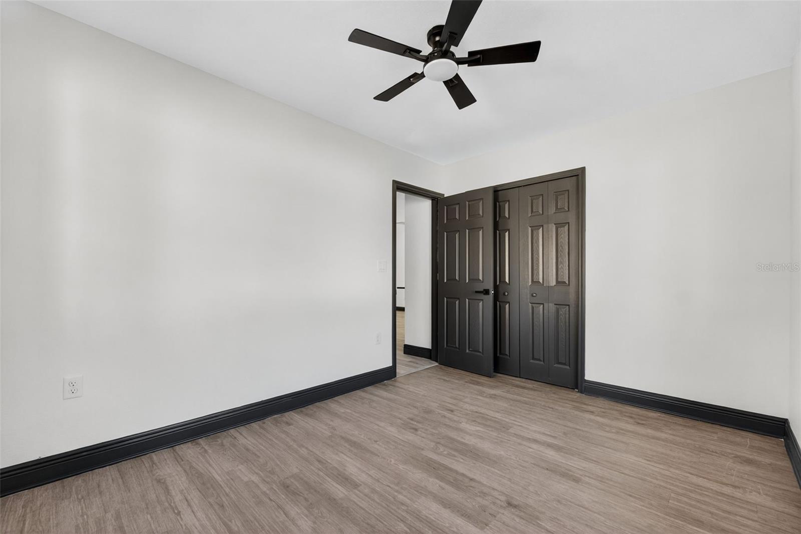 Image 23 of 48 For 2401 42nd Street S