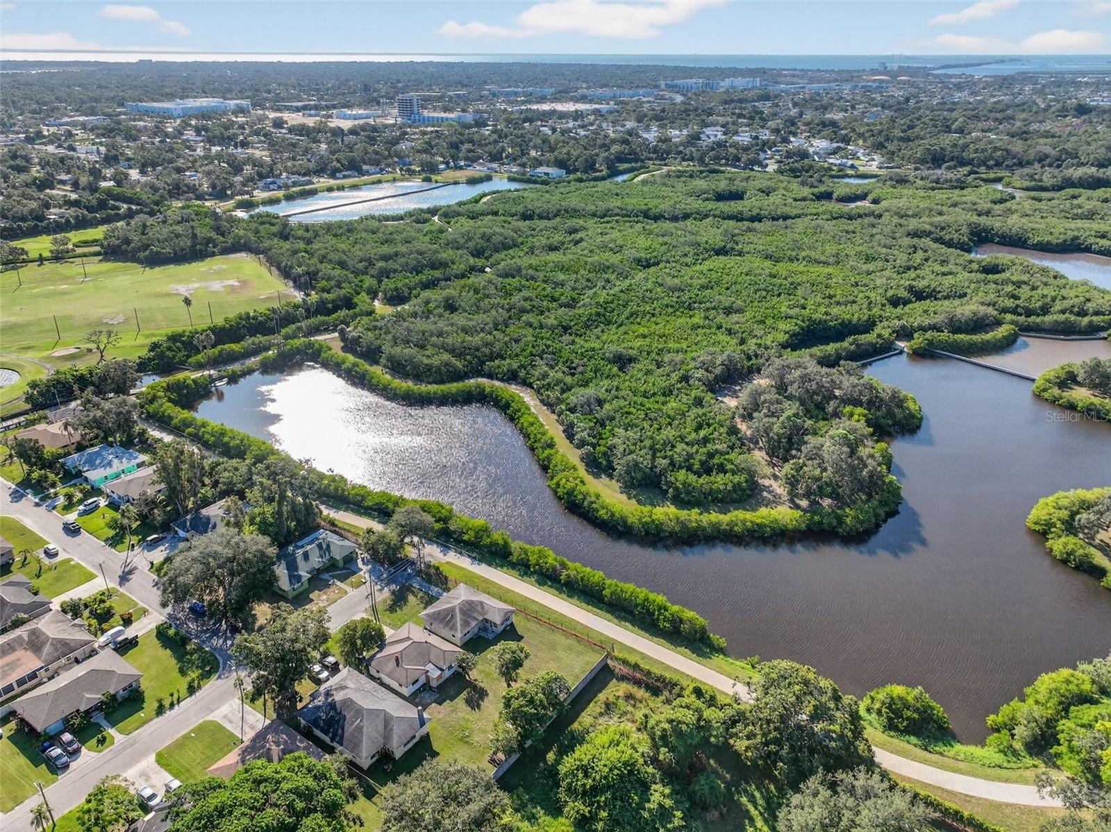 Image 42 of 48 For 2401 42nd Street S