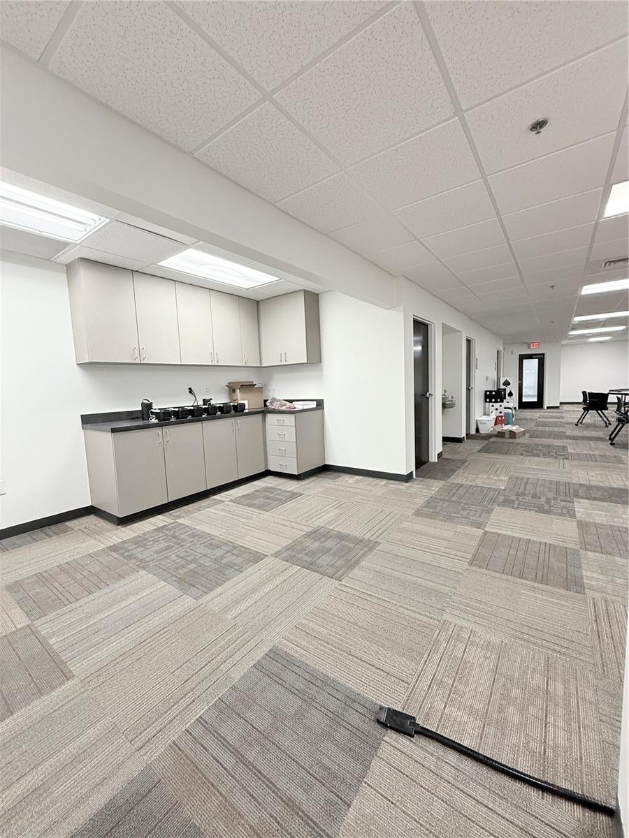 Listing photo id 12 for 5402 Laurel Street 109 & 220