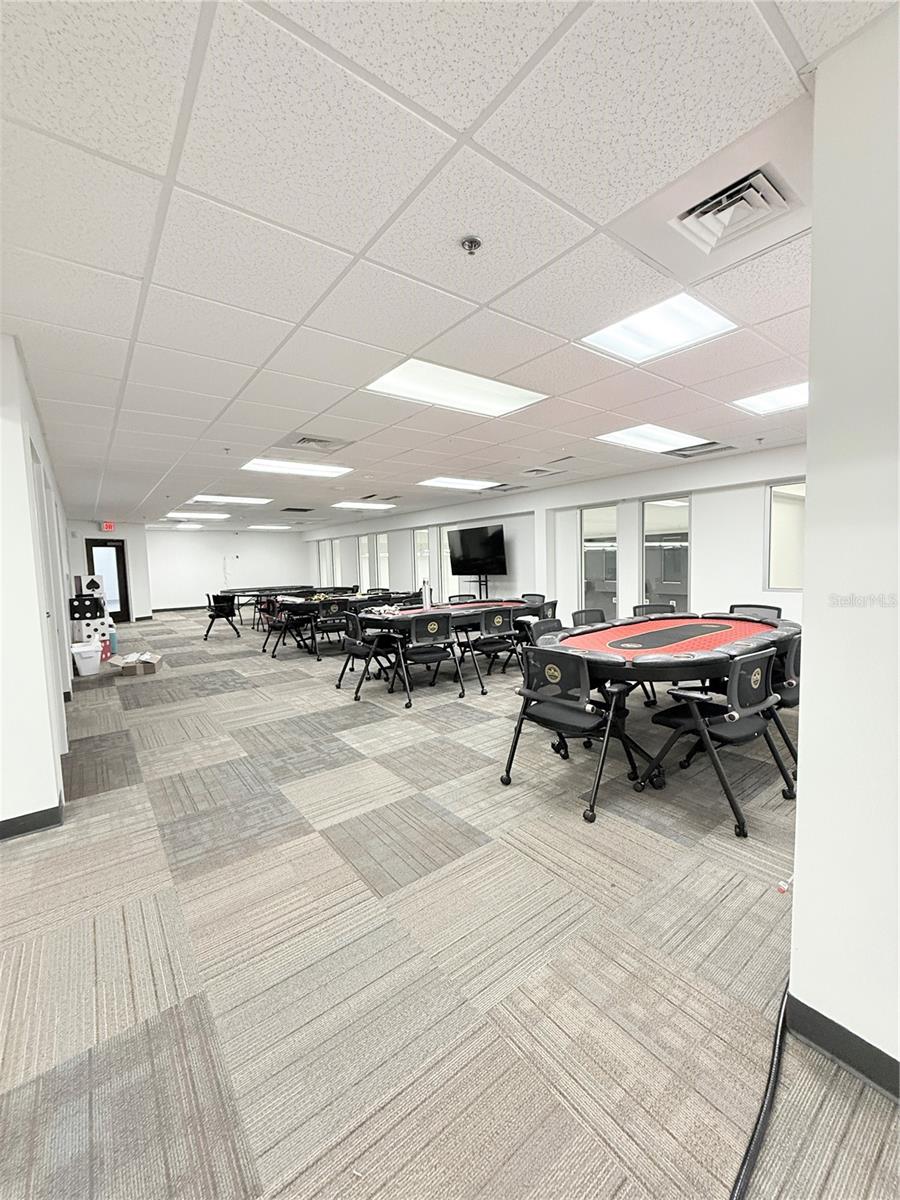 Listing photo id 15 for 5402 Laurel Street 109 & 220