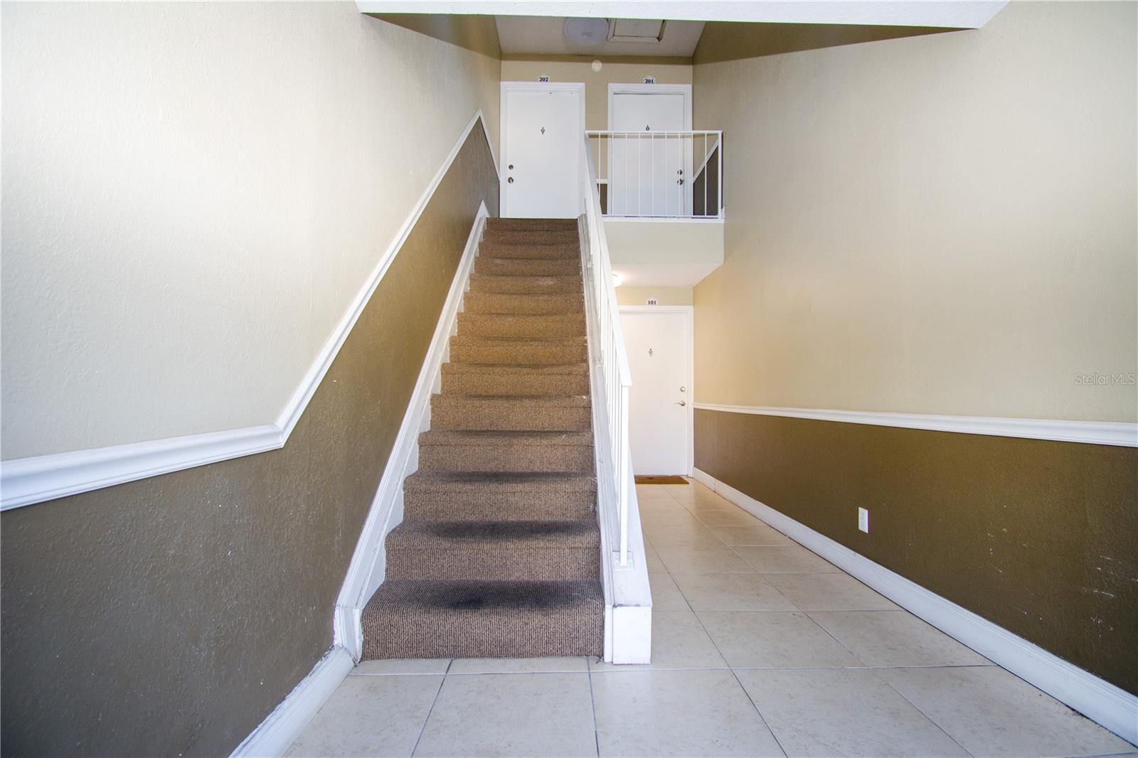 Listing photo id 1 for 13830 Orange Sunset Drive 202