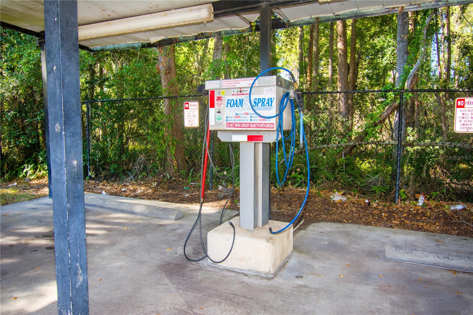 Listing photo id 31 for 13830 Orange Sunset Drive 202