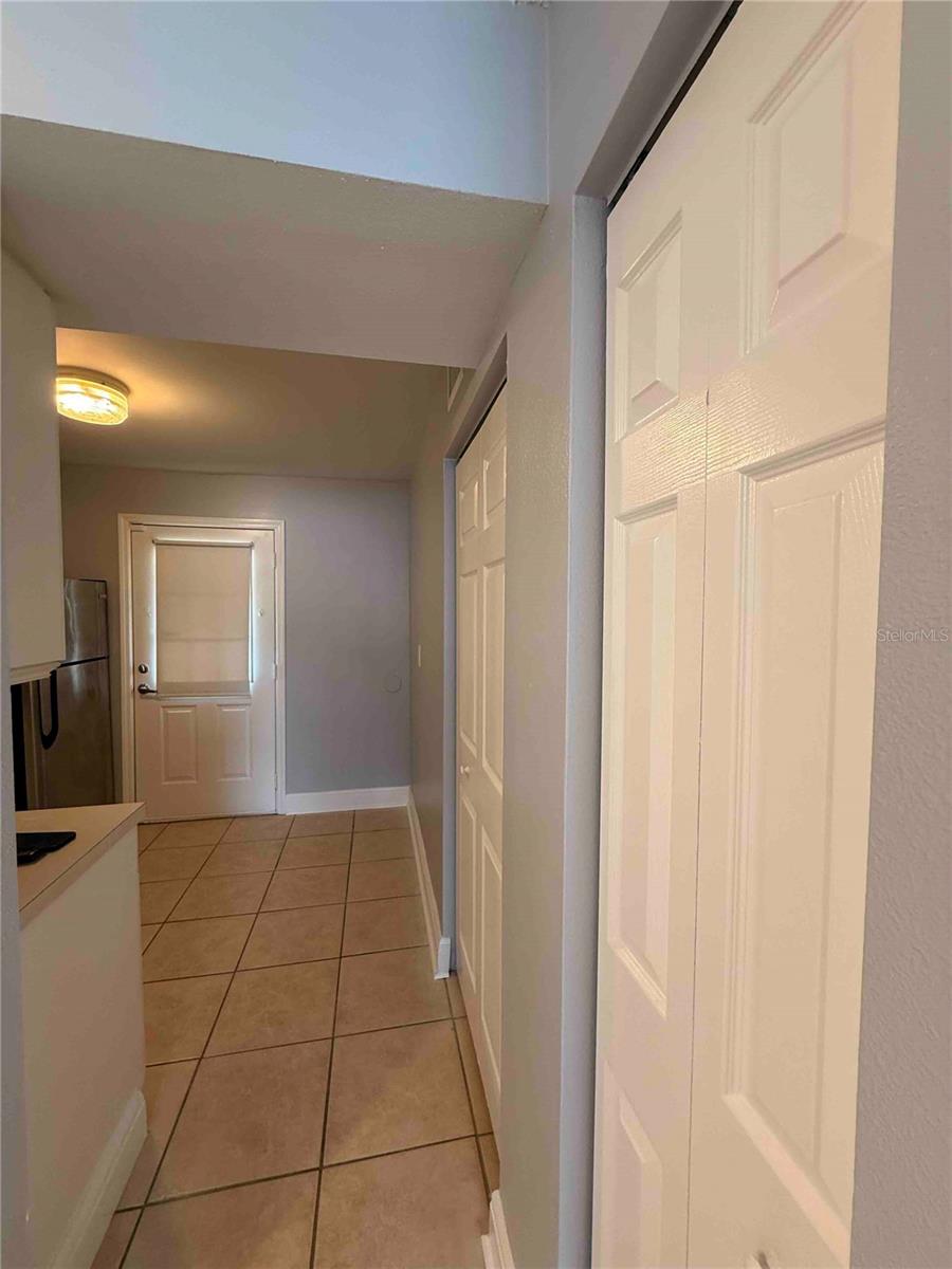 Image 12 of 20 For 12401 Hibiscus Oak Place 101