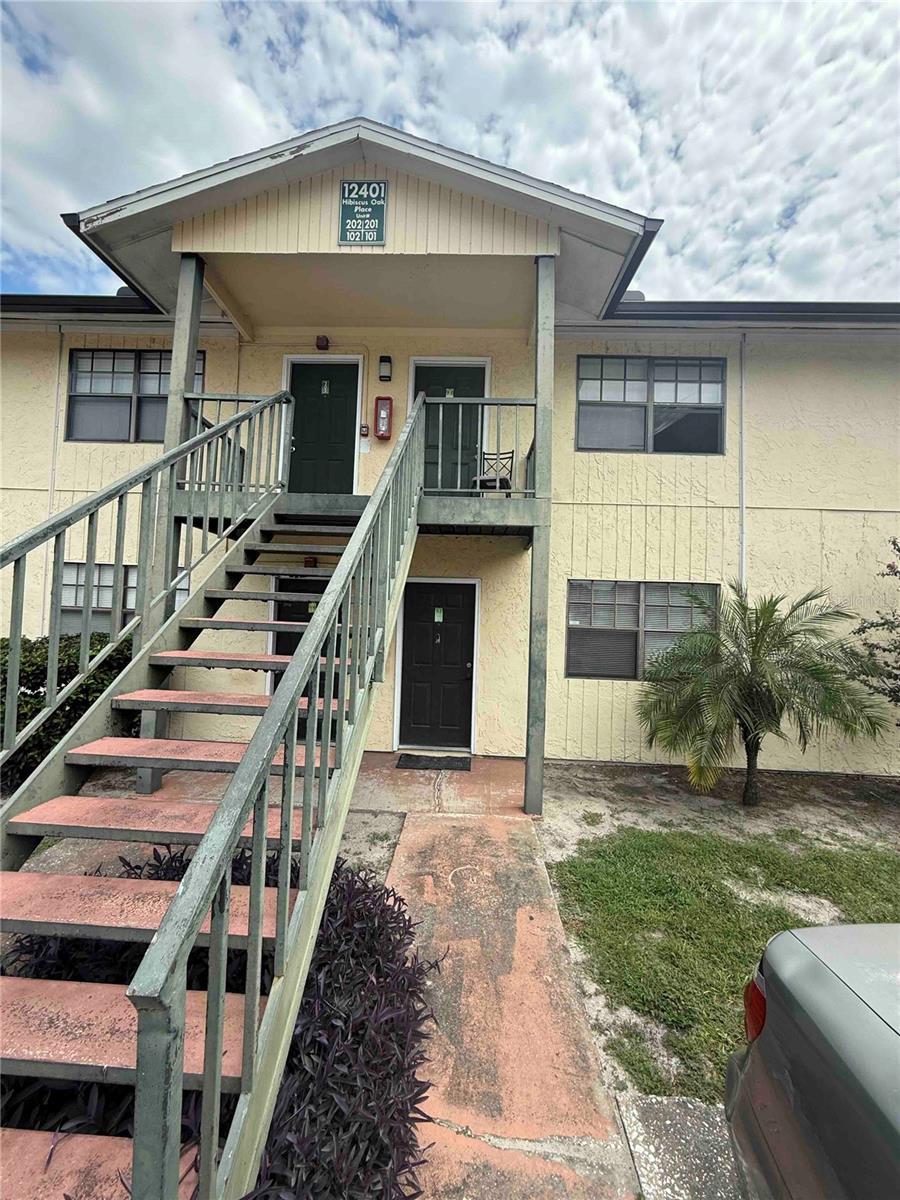 Image 2 of 20 For 12401 Hibiscus Oak Place 101