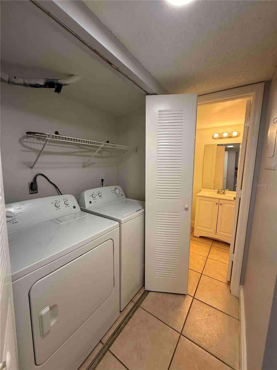 Image 6 of 20 For 12401 Hibiscus Oak Place 101