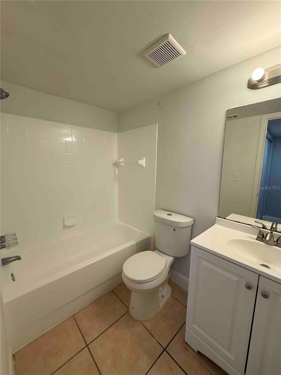 Image 7 of 20 For 12401 Hibiscus Oak Place 101