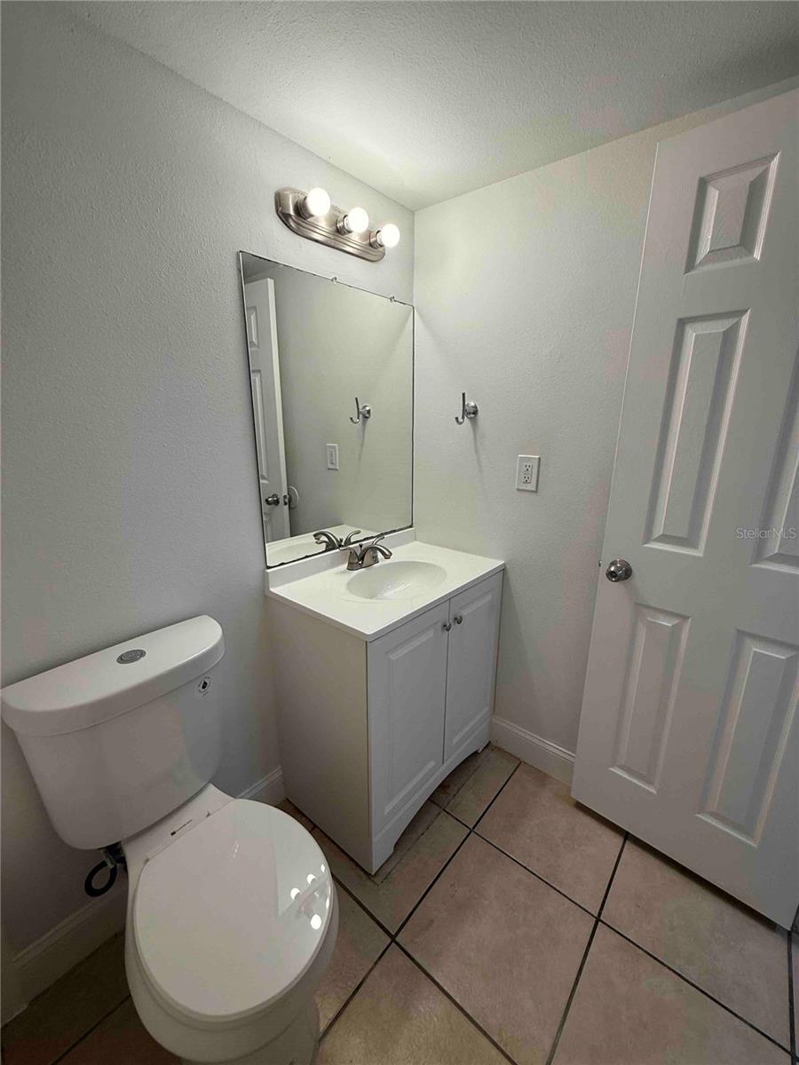 Image 8 of 20 For 12401 Hibiscus Oak Place 101