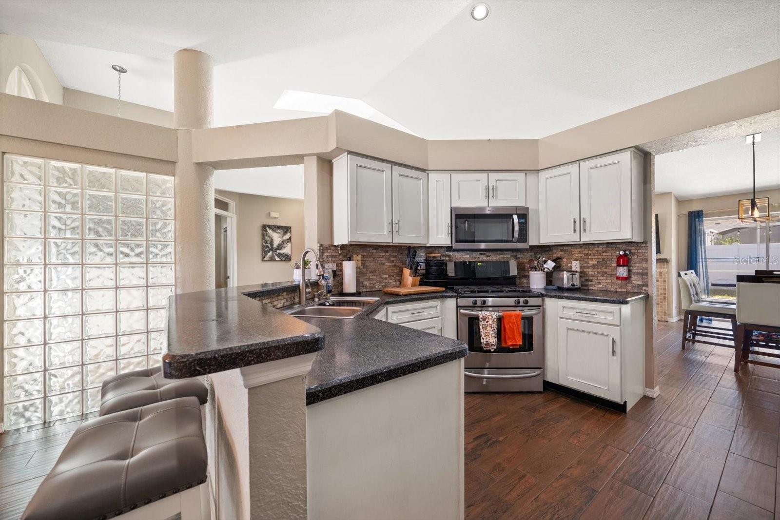 Image 9 of 30 For 3610 103rd Avenue N