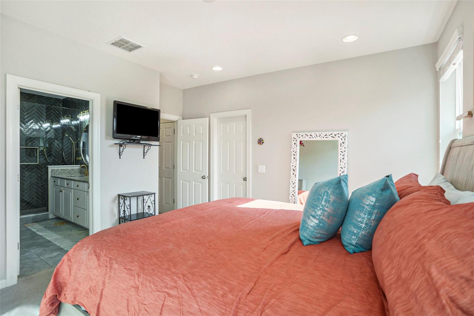 Image 14 of 29 For 1603 Vineyard Lane