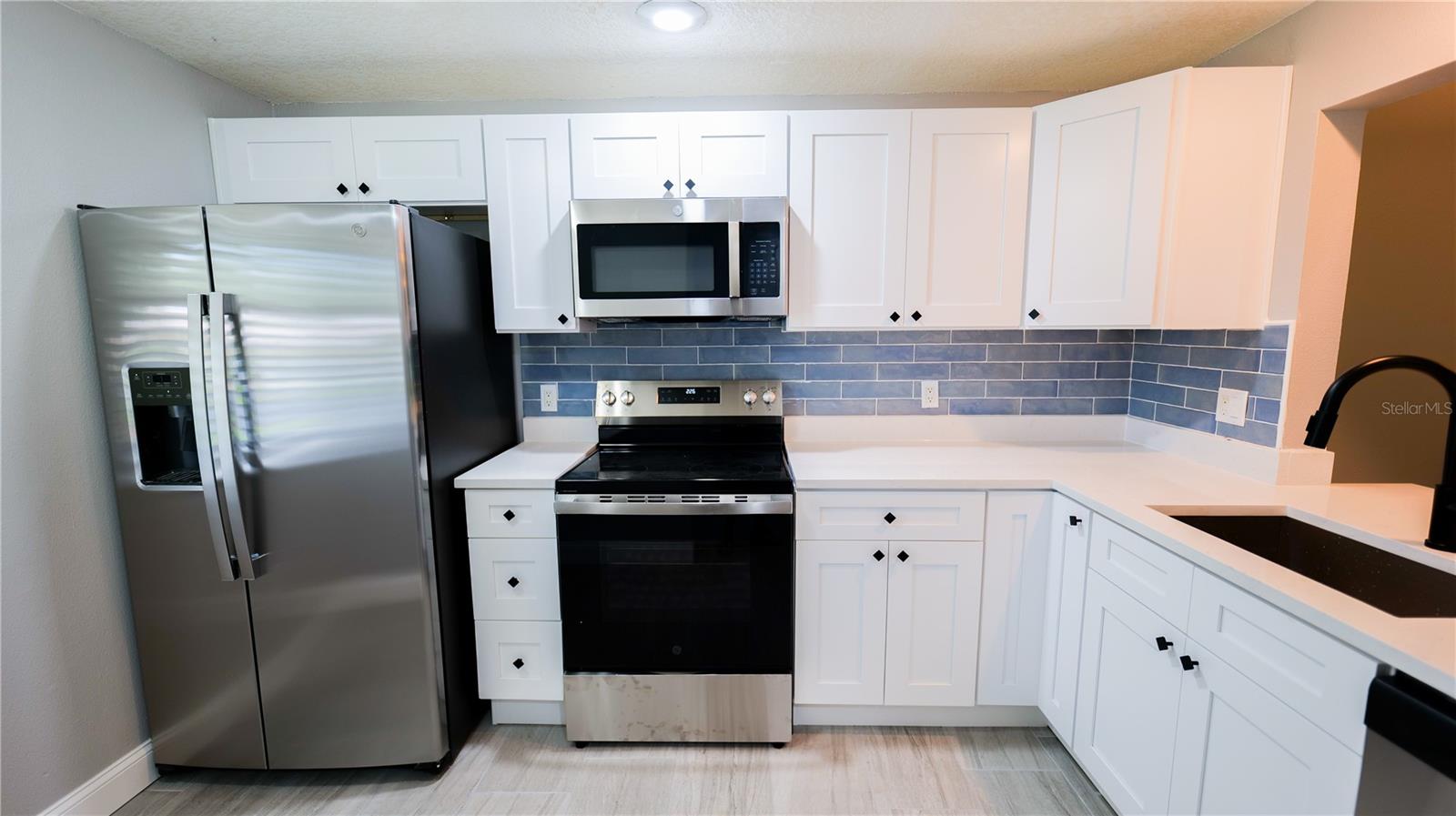 Image 3 of 13 For 1917 Peppermill Drive 1917