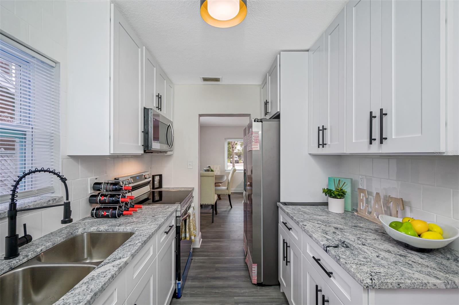 Image 10 of 33 For 4934 10th Avenue S