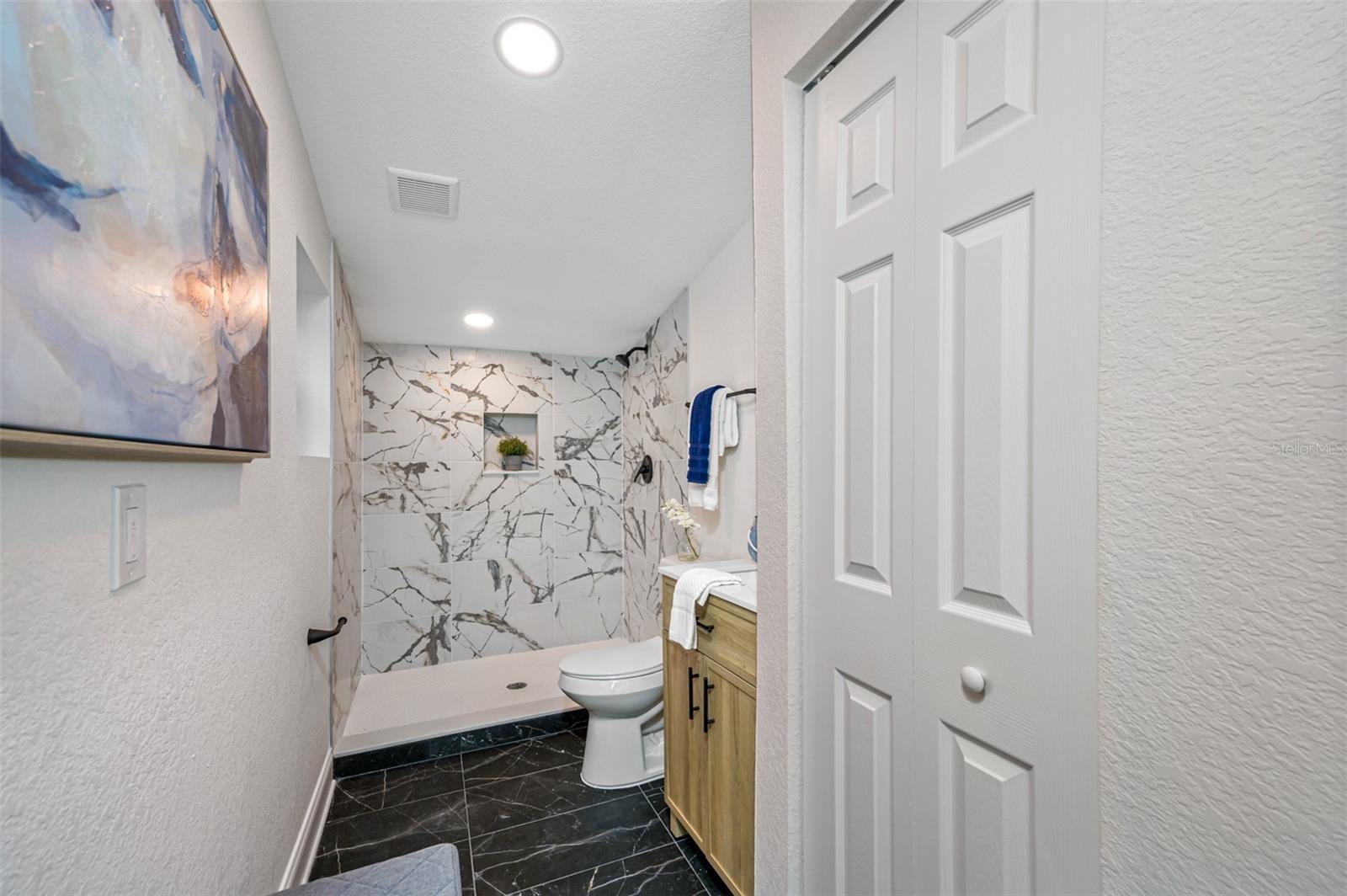 Image 22 of 33 For 4934 10th Avenue S