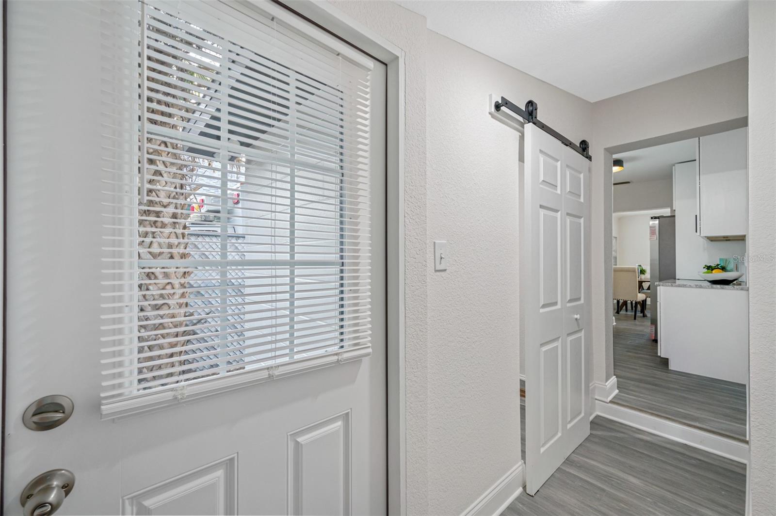 Image 27 of 33 For 4934 10th Avenue S