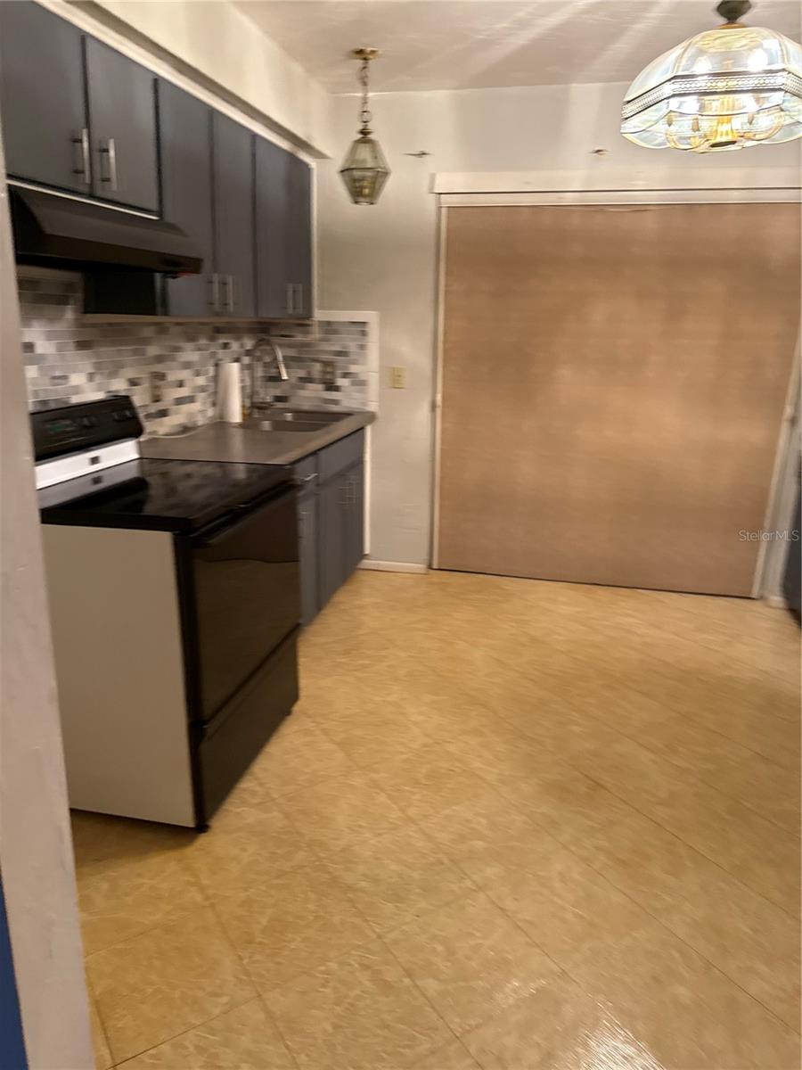 Image 42 of 78 For 4709 Gazania Street