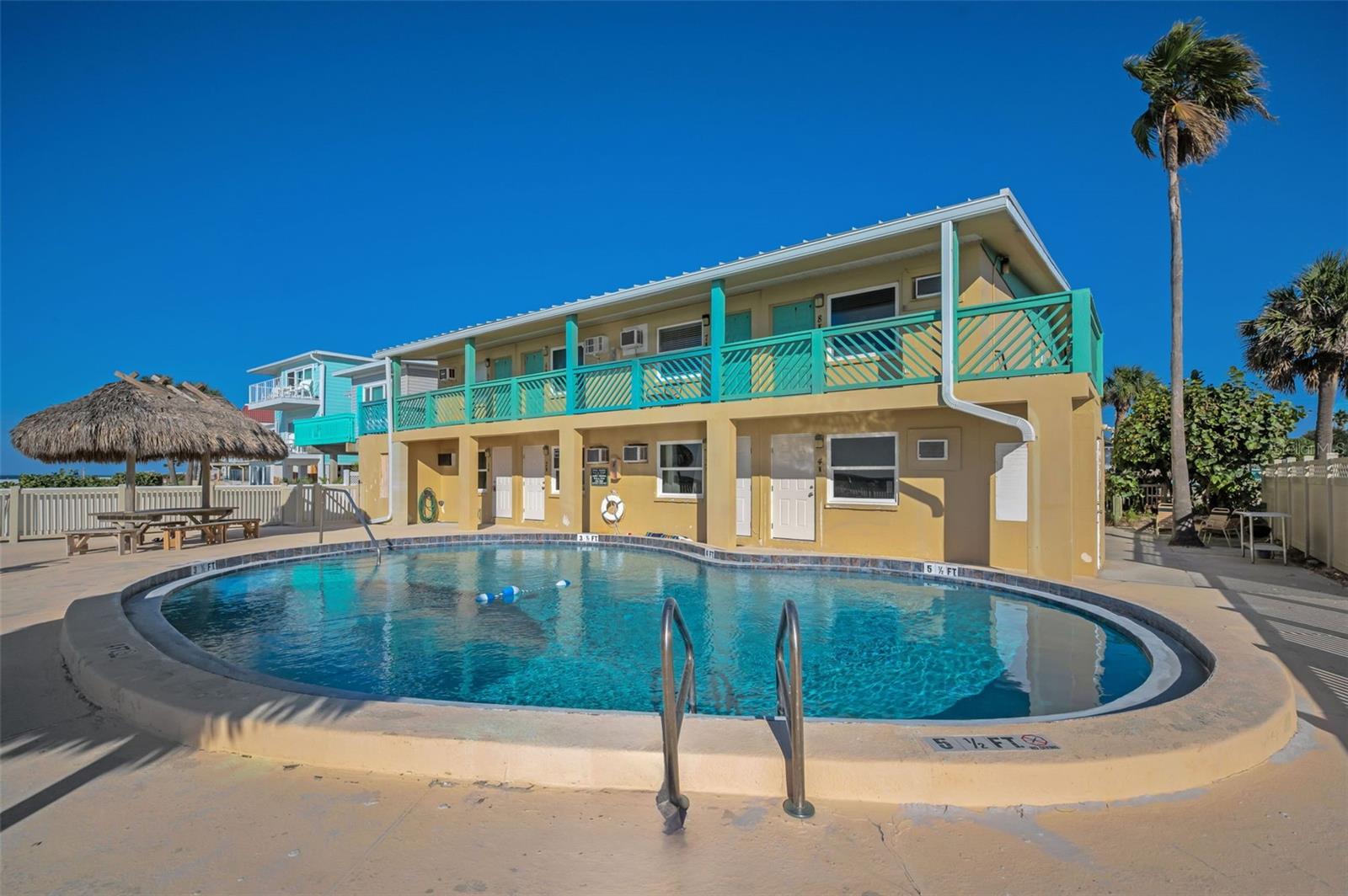 Image 25 of 31 For 2700 Gulf Boulevard W6