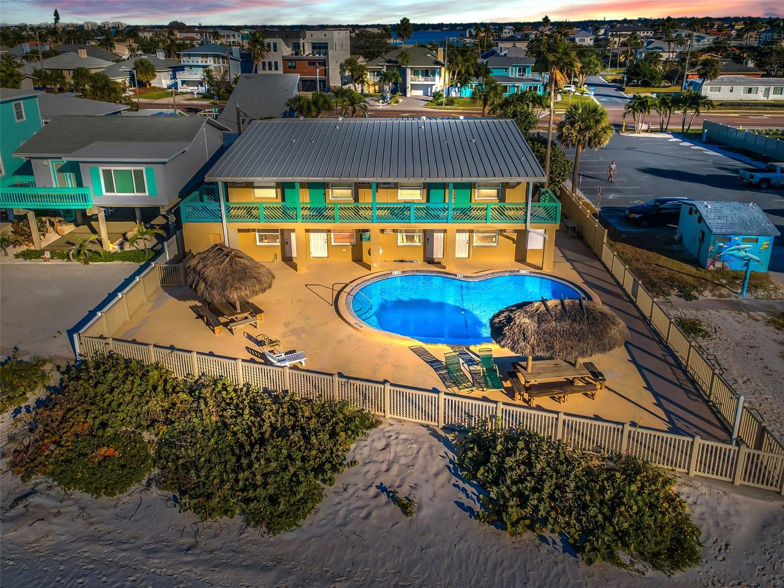 Image 28 of 31 For 2700 Gulf Boulevard W6