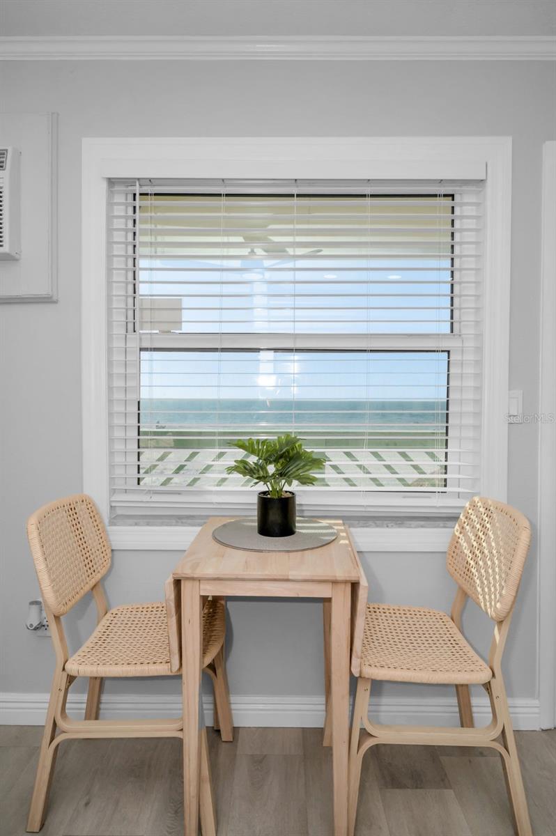 Image 7 of 31 For 2700 Gulf Boulevard W6