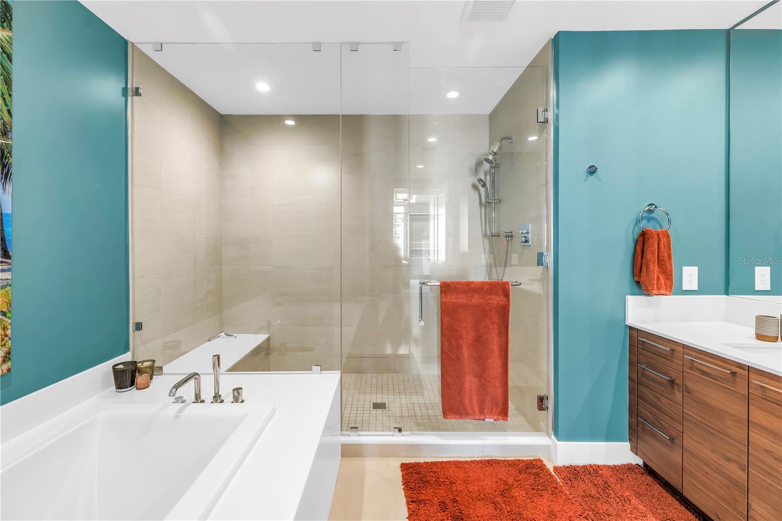 Image 37 of 45 For 301 1st Street S 2504