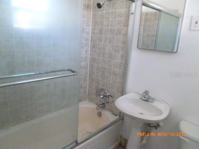 Image 13 of 24 For 9728 Groveland Street