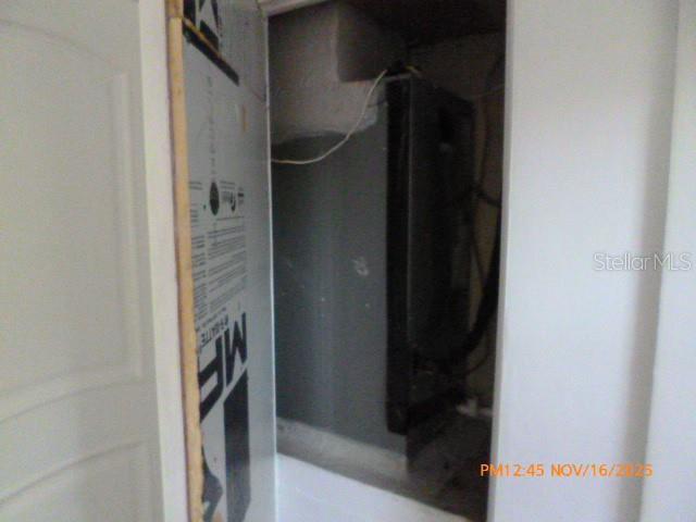 Image 20 of 24 For 9728 Groveland Street