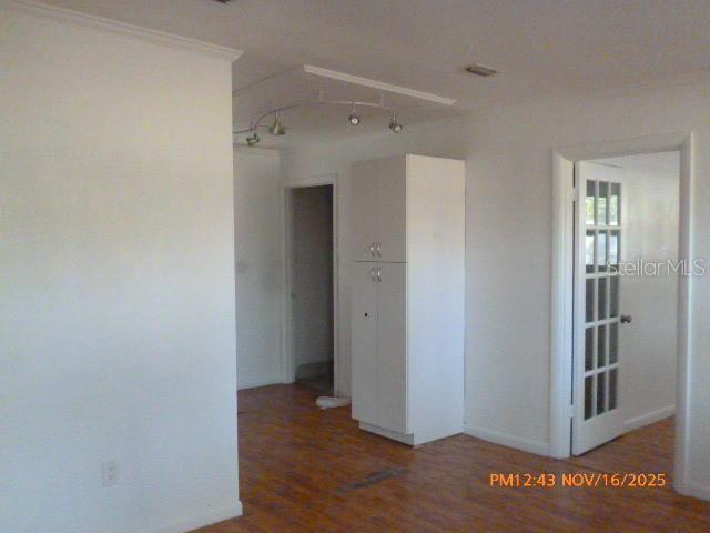 Image 4 of 24 For 9728 Groveland Street