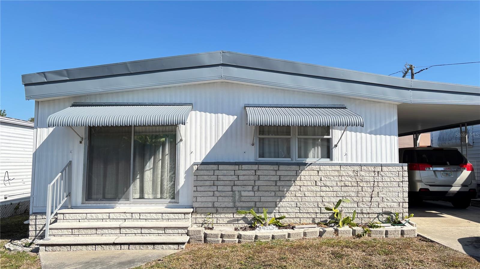 Details for 4061 58th Avenue N 127, ST PETERSBURG, FL 33714