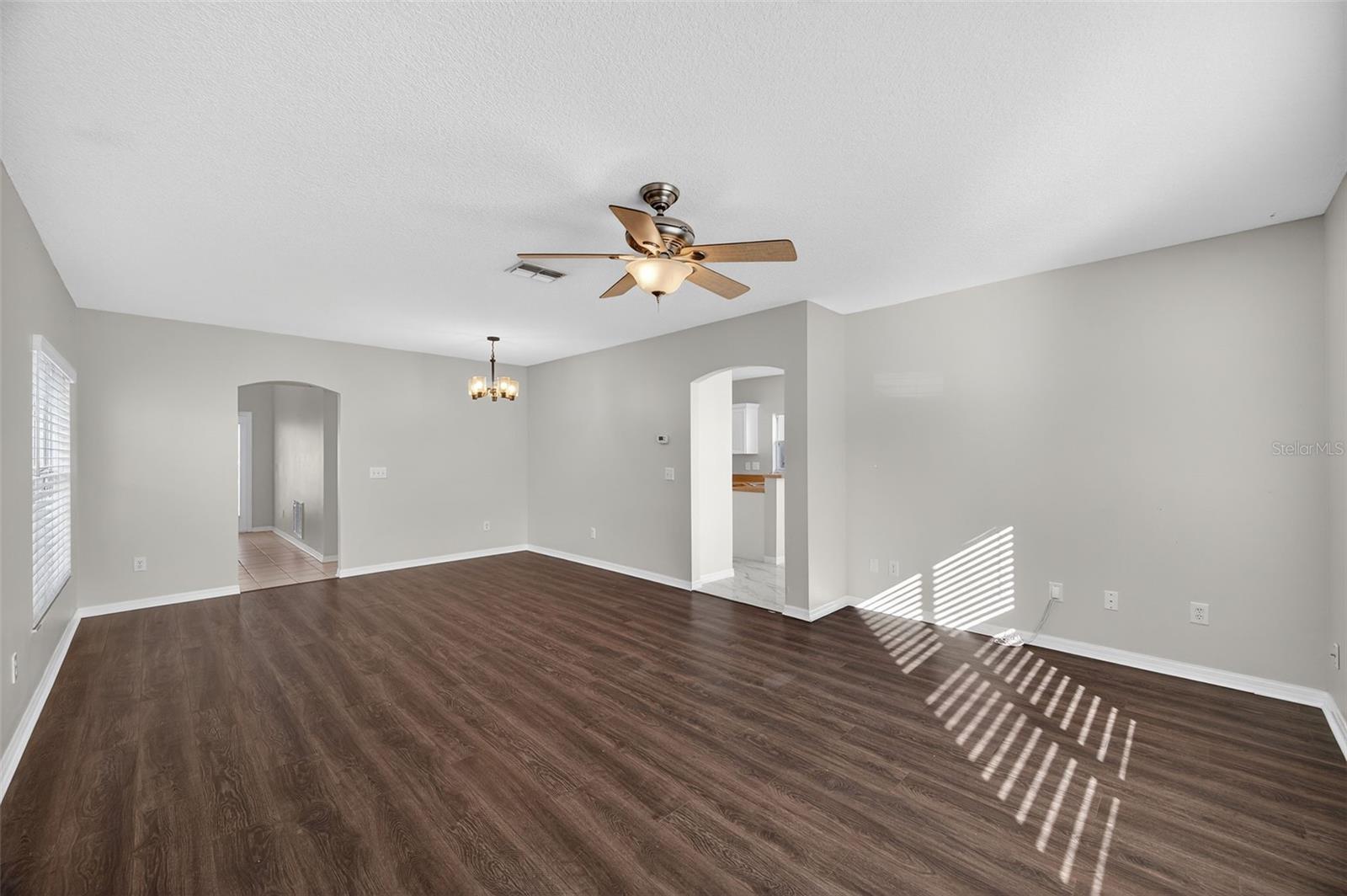 Image 16 of 60 For 28632 Seashell Court