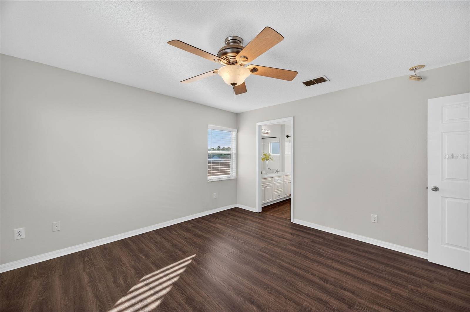 Image 42 of 60 For 28632 Seashell Court